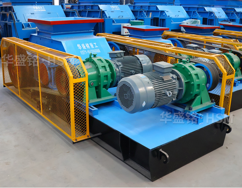 破碎石膏料用雙齒輥破碎機怎么樣？華盛銘破碎機廠家實力如何？